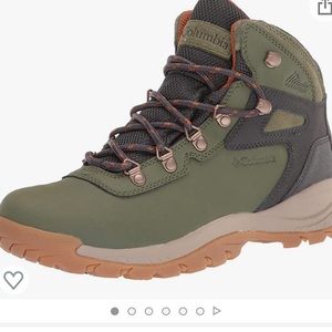 Columbia Womens Newton Ridge Plus Hiking Boots